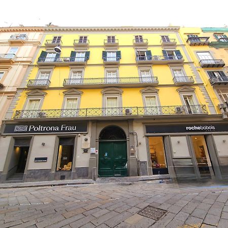 فندق Daily Napoli - Lungomare المظهر الخارجي الصورة